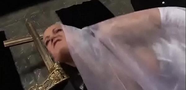  Bride Tanya Cox Gets A Face Full Of Cum From The Priest On Her Wedding Day